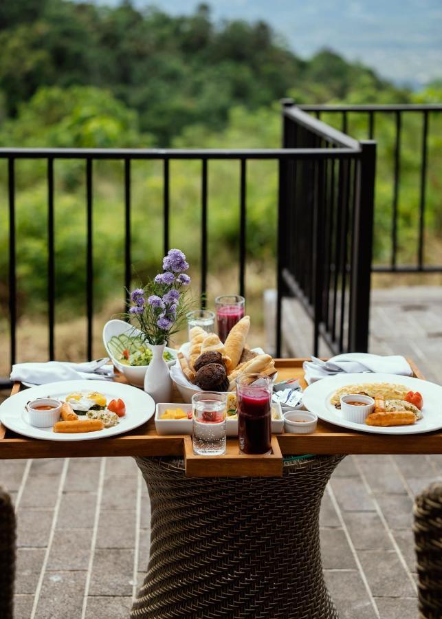 Celestial Hills - Villas & Suites By The Clarks Kandy Exterior foto